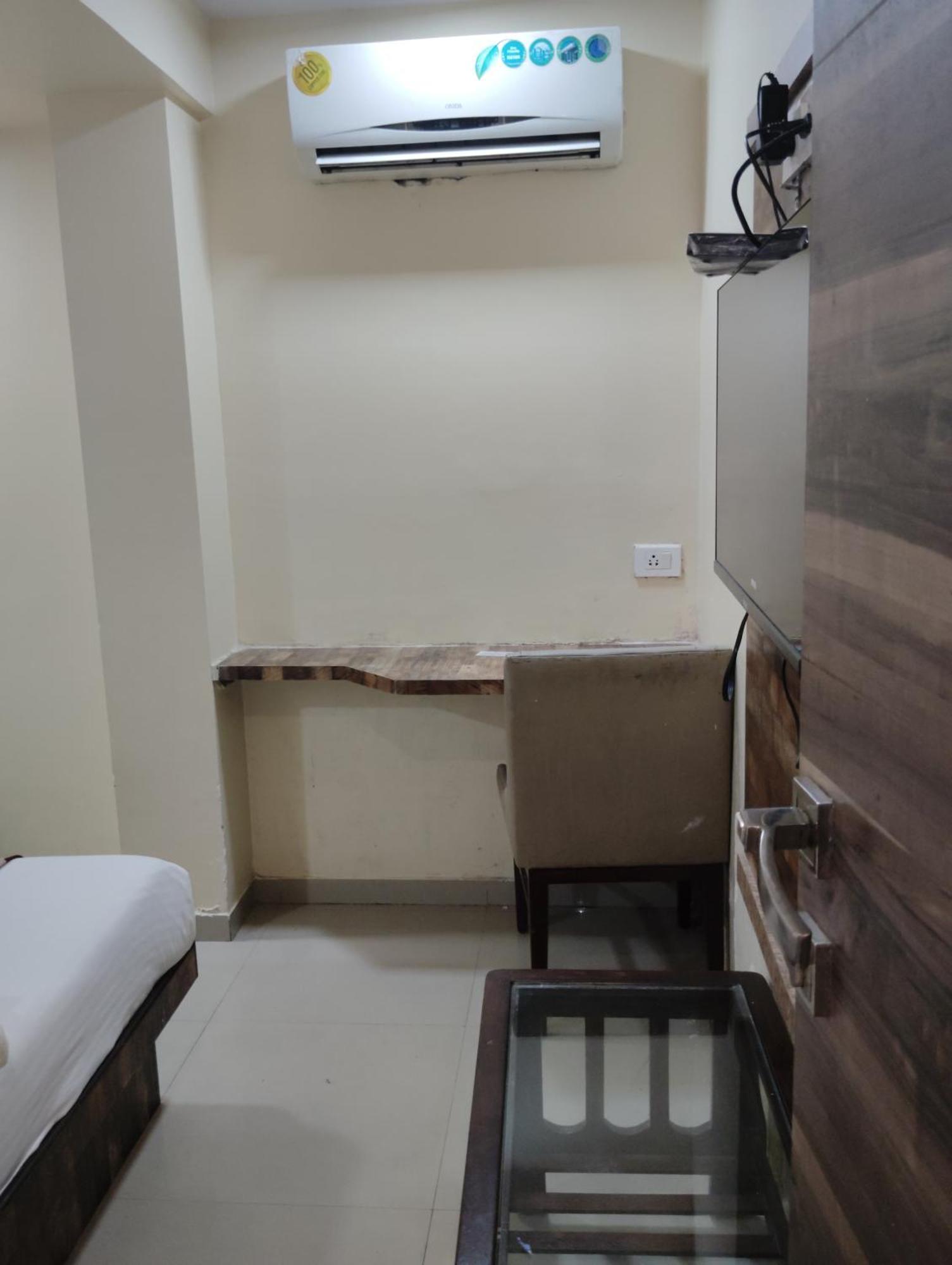 Hotel Golden Park Near Nesco Mumbai Exterior foto